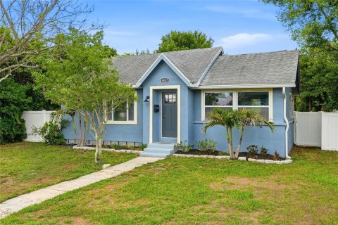 Casa en Saint Petersburg, Florida 2 dormitorios, 71.35 m2 № 2095312