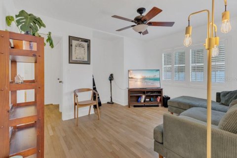 Casa en venta en Orlando, Florida, 3 dormitorios, 93.65 m2 № 1853892 - foto 10