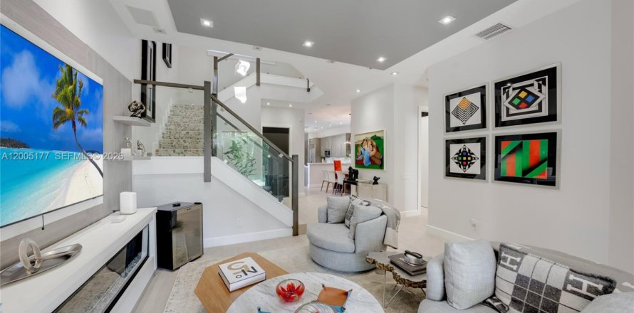 Touwnhouse à Hollywood, Floride 3 chambres, 232.07 m2 № 2170589