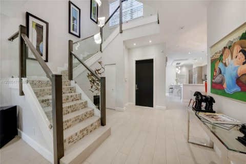 Touwnhouse à vendre à Hollywood, Floride: 3 chambres, 232.07 m2 № 2170589 - photo 2