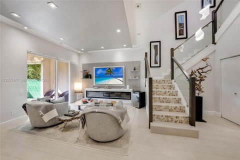 Touwnhouse à vendre à Hollywood, Floride: 3 chambres, 232.07 m2 № 2170589 - photo 18
