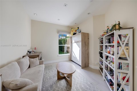 Touwnhouse à vendre à Hollywood, Floride: 3 chambres, 232.07 m2 № 2170589 - photo 6