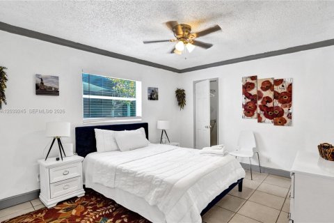House in North Lauderdale, Florida 3 bedrooms, 109.44 sq.m. № 2086597 - photo 22