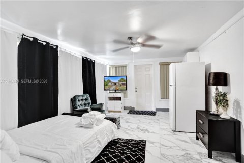 House in North Lauderdale, Florida 3 bedrooms, 109.44 sq.m. № 2086597 - photo 30