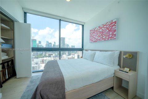 Condo in Miami, Florida, 2 bedrooms № 2254746 - photo 13