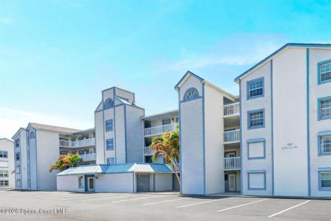 Condo in Cocoa Beach, Florida, 2 bedrooms  № 2108304