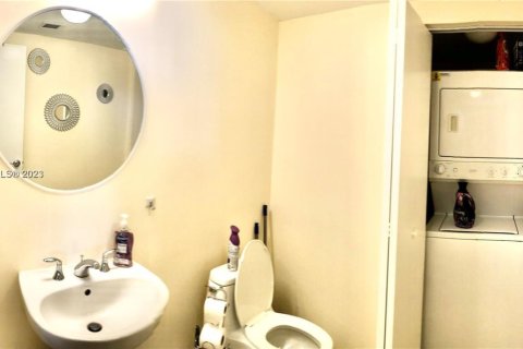 Copropriété à louer à Sunny Isles Beach, Floride: 1 chambre, 92.9 m2 № 1874540 - photo 30