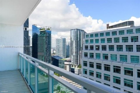 Condo in Miami, Florida, 1 bedroom  № 1888927 - photo 9