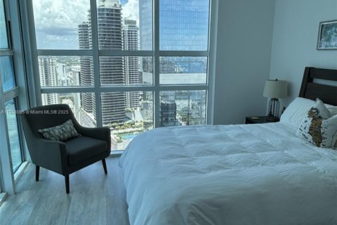 Condo in Miami, Florida, 1 bedroom  № 1888927 - photo 3