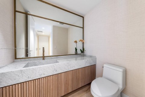 Condominio en venta en Miami, Florida, 3 dormitorios, 252.69 m2 № 1836640 - foto 30