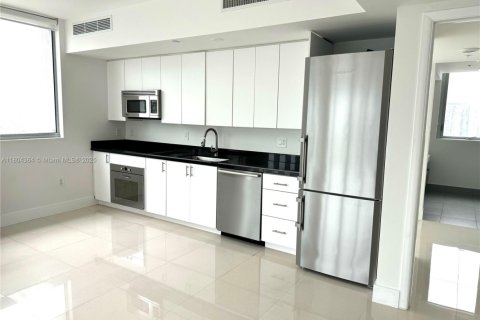 Copropriété à vendre à Miami, Floride: 2 chambres, 124.49 m2 № 1700915 - photo 5
