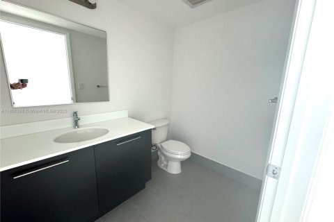 Copropriété à vendre à Miami, Floride: 2 chambres, 124.49 m2 № 1700915 - photo 13