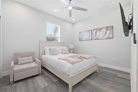 Villa ou maison à vendre à Tampa, Floride: 4 chambres, 179.02 m2 № 2122698 - photo 2