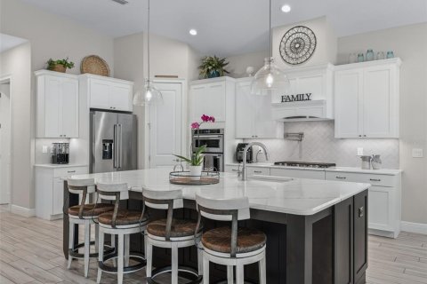 Casa en venta en Lady Lake, Florida, 4 dormitorios, 242.94 m2 № 2381213 - foto 14