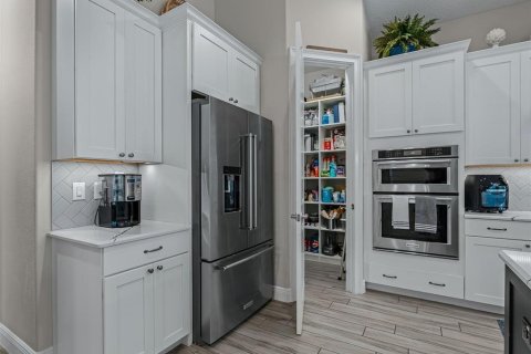 Casa en venta en Lady Lake, Florida, 4 dormitorios, 242.94 m2 № 2381213 - foto 18