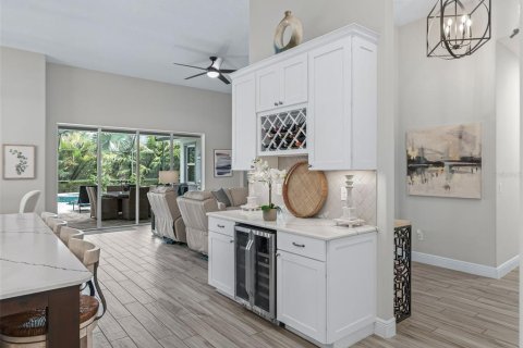 Casa en venta en Lady Lake, Florida, 4 dormitorios, 242.94 m2 № 2381213 - foto 13