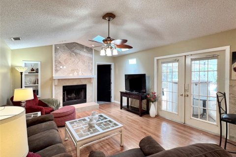 Casa en alquiler en Lakeland, Florida, 3 dormitorios, 228.26 m2 № 1918130 - foto 4