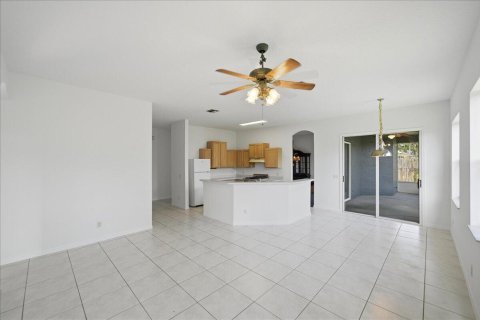 House in Port St. Lucie, Florida 3 bedrooms, 198.07 sq.m. № 2433027 - photo 28