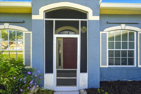 House in Port St. Lucie, Florida 3 bedrooms, 198.07 sq.m. № 2433027 - photo 7