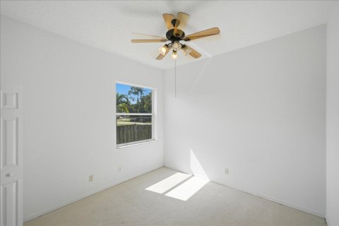 House in Port St. Lucie, Florida 3 bedrooms, 198.07 sq.m. № 2433027 - photo 29