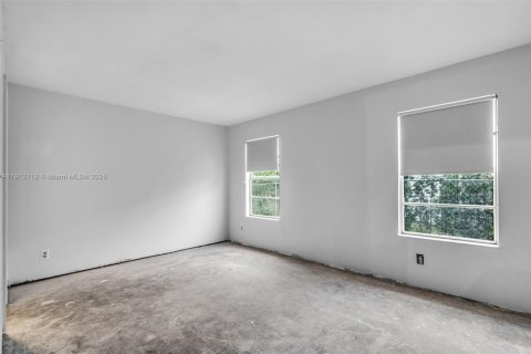 House in Davie, Florida 3 bedrooms, 110.37 sq.m. № 1971667 - photo 20