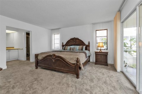 House in Punta Gorda, Florida 3 bedrooms, 181.9 sq.m. № 1827022 - photo 14