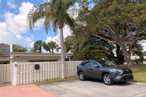 Таунхаус в Майами, Флорида 3 спальни, 130.81м2 № 2026799