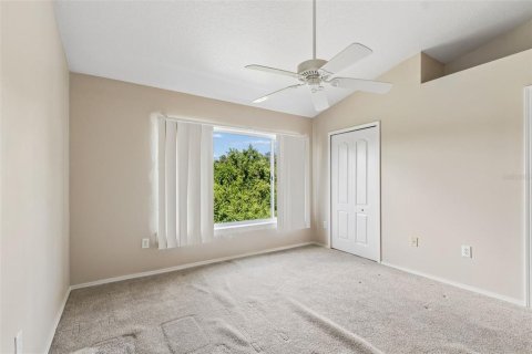 Townhouse in Wesley Chapel, Florida 2 bedrooms, 110 sq.m. № 2197427 - photo 27