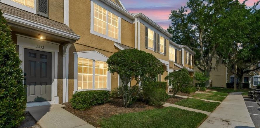 Townhouse in Wesley Chapel, Florida 2 bedrooms, 110 sq.m. № 2197427
