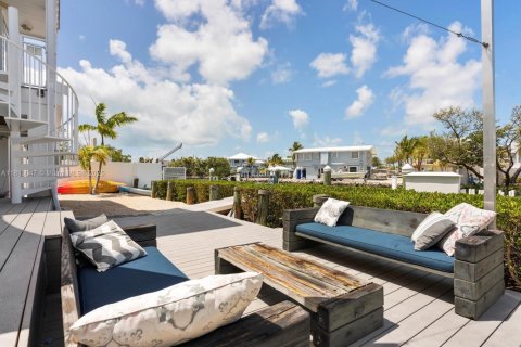 House in Key Largo, Florida 5 bedrooms, 299.52 sq.m. № 1758541 - photo 28