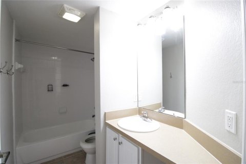 Copropriété à louer à Gainesville, Floride: 2 chambres, 103.21 m2 № 2425756 - photo 12