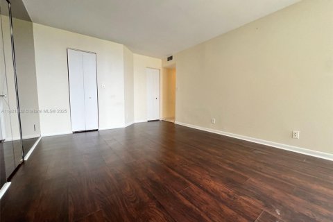 Condominio en alquiler en Aventura, Florida, 2 dormitorios, 116.78 m2 № 1786937 - foto 7