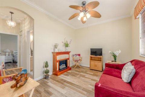 Appartement à louer à Port St. Lucie, Floride: 2 chambres, 155.05 m2 № 2338736 - photo 15
