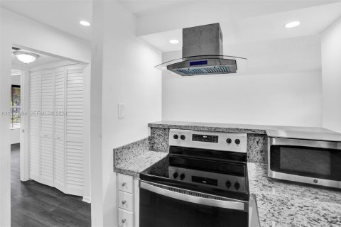 Apartamento en alquiler en Lauderhill, Florida, 1 dormitorio, 62.71 m2 № 2020272 - foto 2