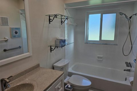 Casa en alquiler en Bradenton, Florida, 2 dormitorios, 94.2 m2 № 1879894 - foto 21