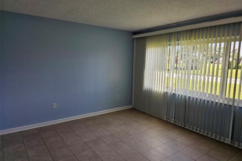 Casa en alquiler en Bradenton, Florida, 2 dormitorios, 94.2 m2 № 1879894 - foto 13