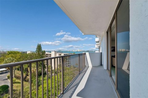 Copropriété à vendre à Clearwater, Floride: 2 chambres, 143.07 m2 № 2126236 - photo 11