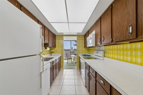 Copropriété à vendre à Clearwater, Floride: 2 chambres, 143.07 m2 № 2126236 - photo 22