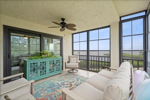 Condo in Port Richey, Florida, 2 bedrooms  № 1902162 - photo 5