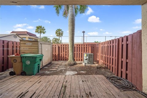 Adosado en venta en Davie, Florida, 3 dormitorios, 133.78 m2 № 2052432 - foto 24
