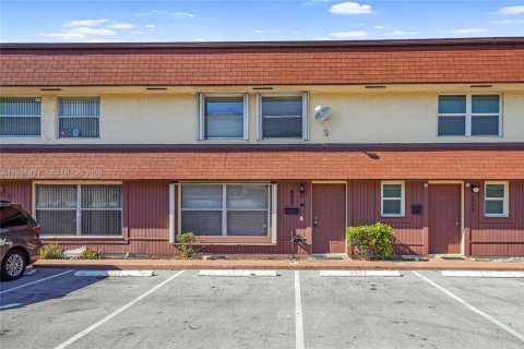 Adosado en venta en Davie, Florida, 3 dormitorios, 133.78 m2 № 2052432 - foto 4