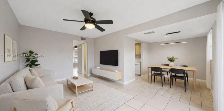 Adosado en Davie, Florida 3 dormitorios, 133.78 m2 № 2052432