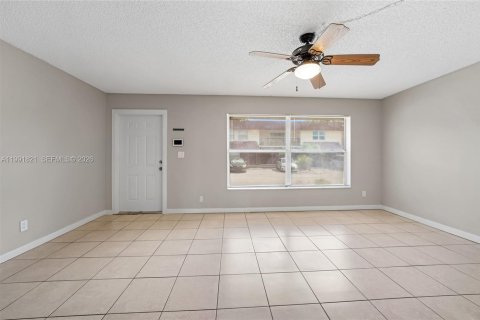 Adosado en venta en Davie, Florida, 3 dormitorios, 133.78 m2 № 2052432 - foto 7