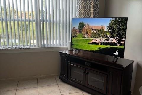 Снять в аренду кондоминиум в Лодерхилл, Флорида 1 спальня, 65.03м2, № 1992529 - фото 10