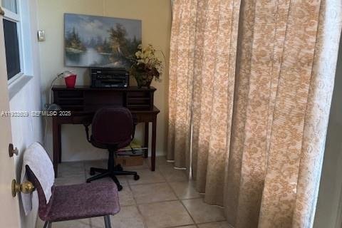 Снять в аренду кондоминиум в Лодерхилл, Флорида 1 спальня, 65.03м2, № 1992529 - фото 12