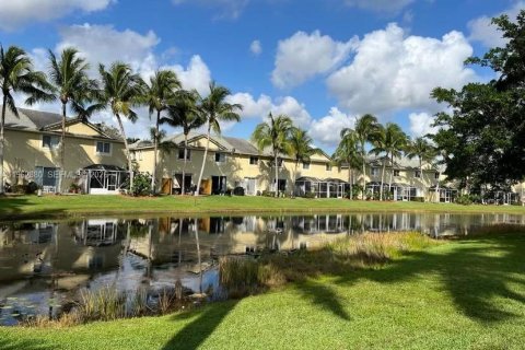 Touwnhouse à louer à Weston, Floride: 3 chambres, 135.73 m2 № 2024006 - photo 3
