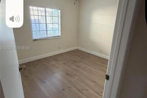 Touwnhouse à louer à Weston, Floride: 3 chambres, 135.73 m2 № 2024006 - photo 11