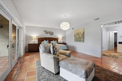 Condo in Plantation, Florida, 4 bedrooms  № 2024613 - photo 19