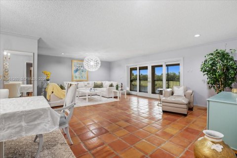 Condo in Plantation, Florida, 4 bedrooms  № 2024613 - photo 2