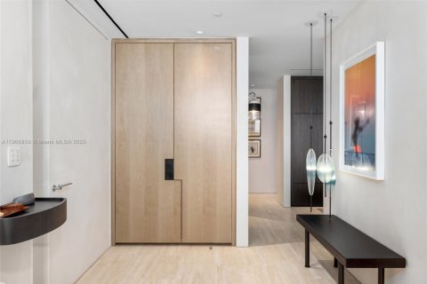 Купить кондоминиум в Серфсайд, Флорида 4 спальни, 399.94м2, № 2020948 - фото 16